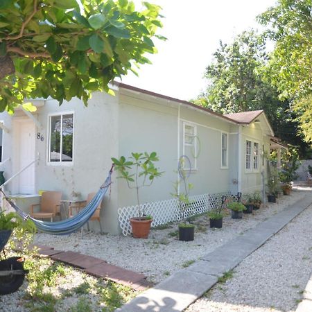 Quiet & Centrally Located House - Private Parking, Laundry And Storage For Luggage Miami Exteriör bild