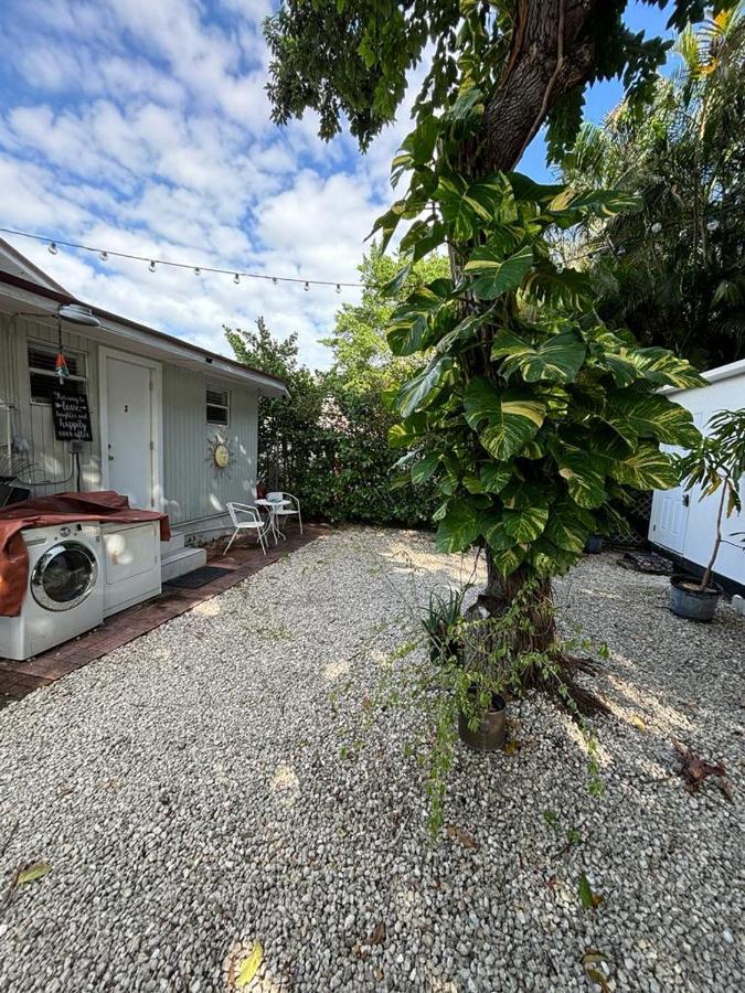Quiet & Centrally Located House - Private Parking, Laundry And Storage For Luggage Miami Exteriör bild