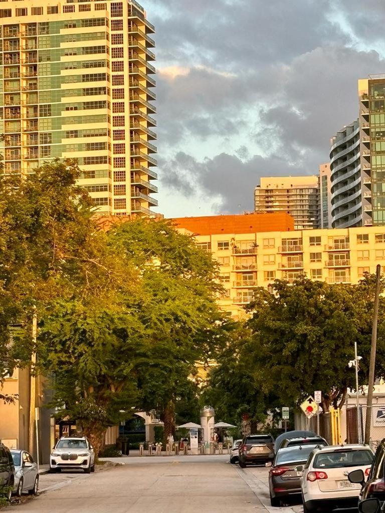 Quiet & Centrally Located House - Private Parking, Laundry And Storage For Luggage Miami Exteriör bild