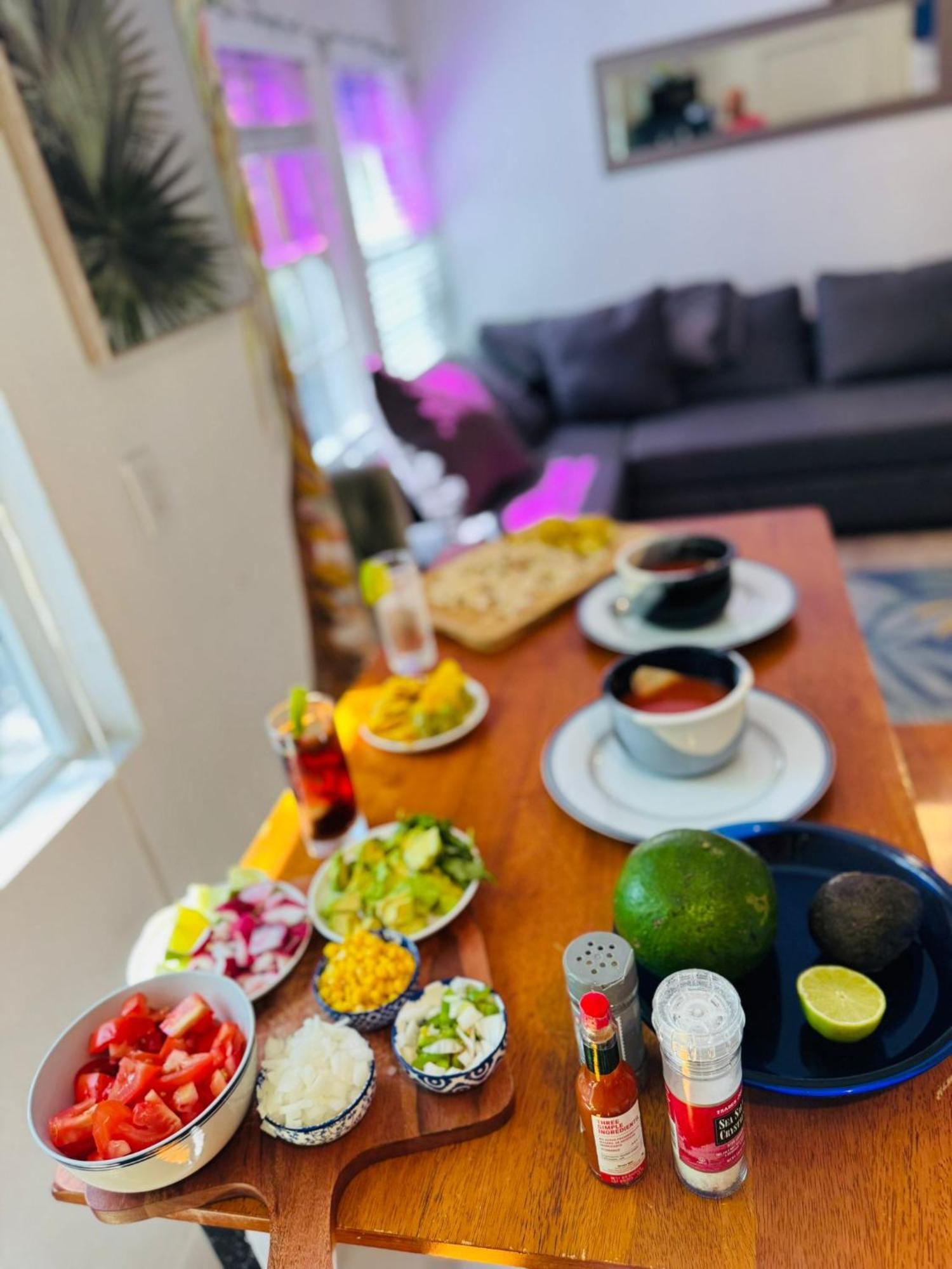 Quiet & Centrally Located House - Private Parking, Laundry And Storage For Luggage Miami Exteriör bild